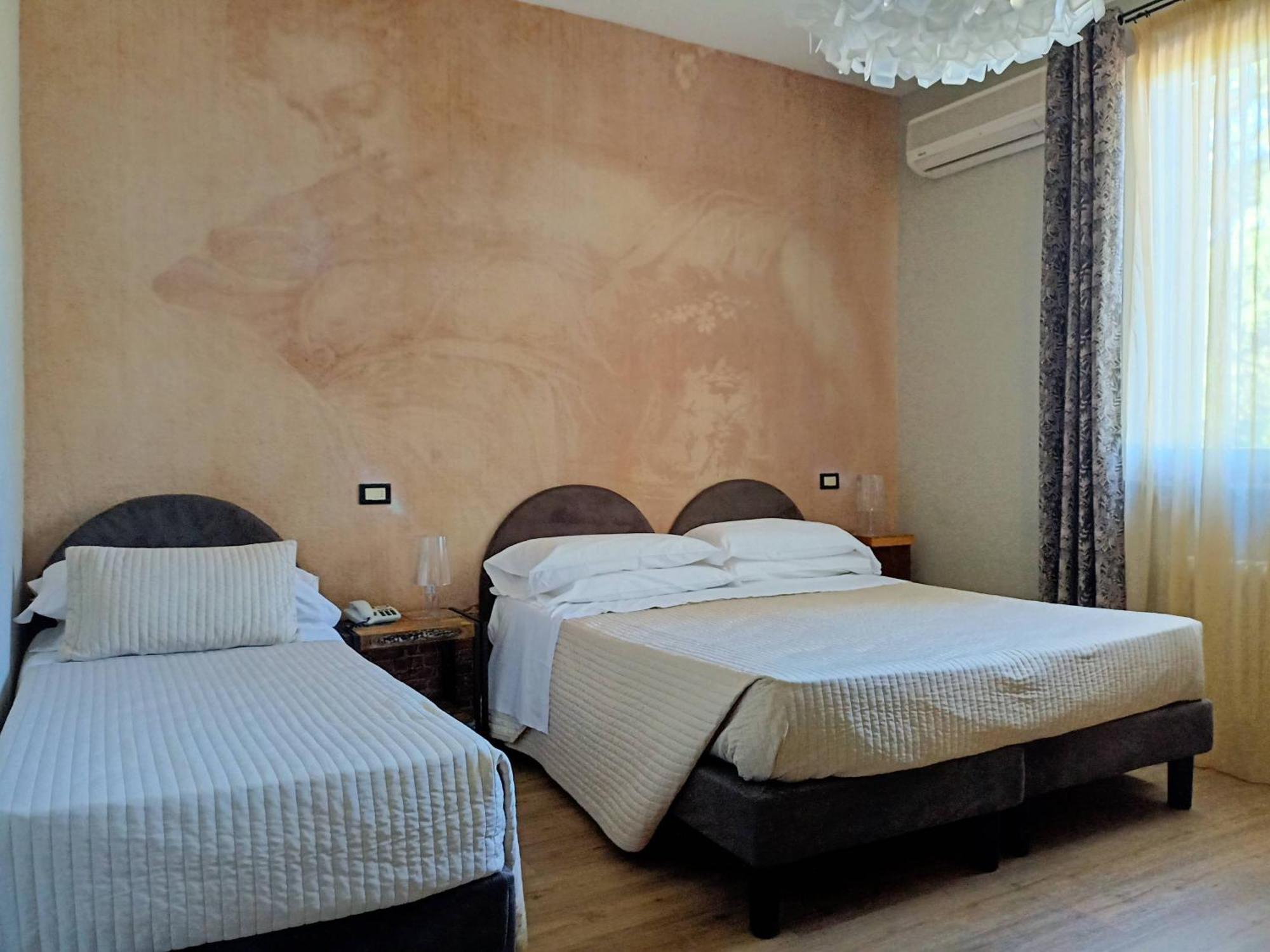 Agrihotel Villa Ambra Sant'Albino Buitenkant foto
